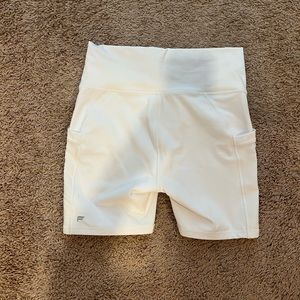 Fabletics on the go high waisted shorts 6”